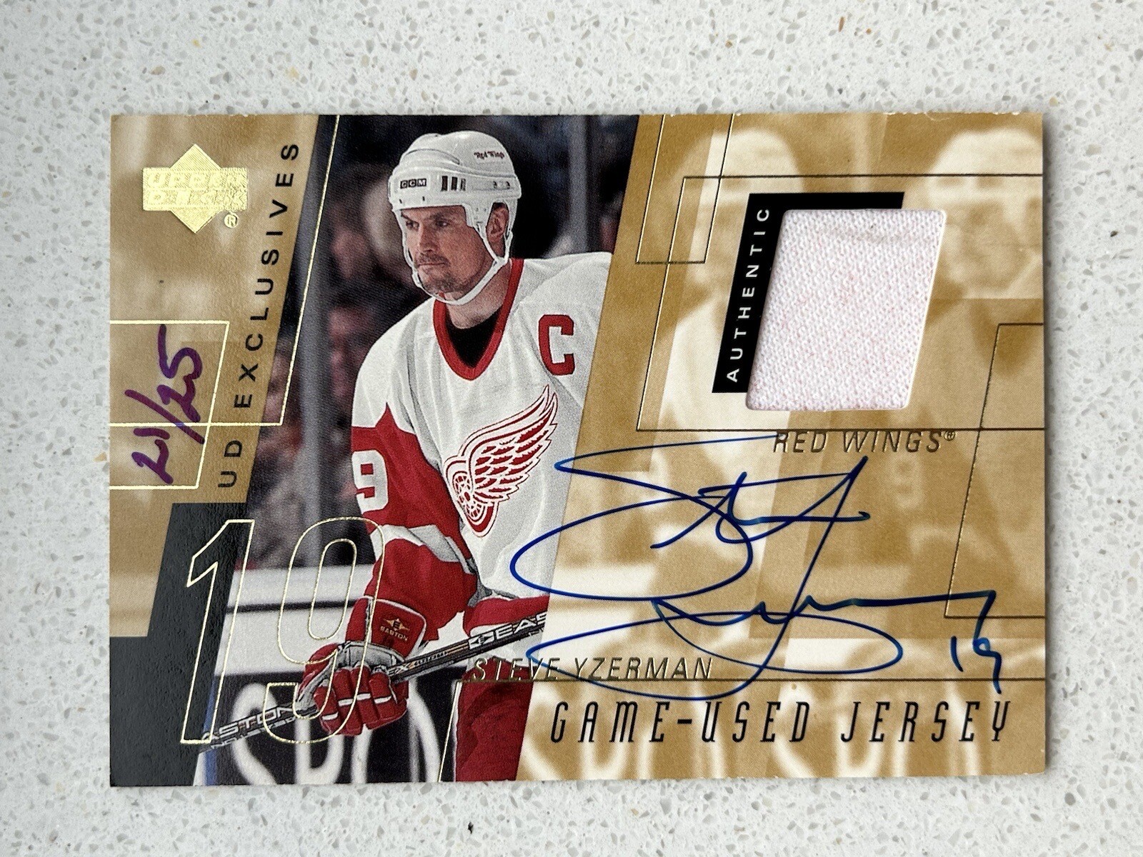 2000-01 Upper Deck Game Jersey Auto Exclusives- Steve Yzerman 21/25!🔥