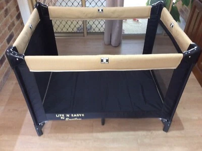 lite n easy 6 by swallow portacot