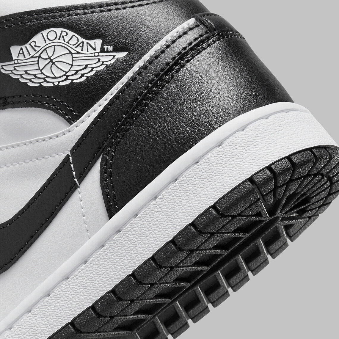 Nike Air Jordan 1 Mid Shoes 'Panda' Black White DV0991-101 Nike Air Jordan 1 Mid Shoes 'Panda' Black White DV0991-101