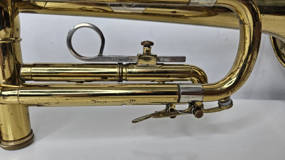 Instrumento trompeta vintage Olds Ambassador Fullertone Cali con boquilla #961320  Foto 4 de 4