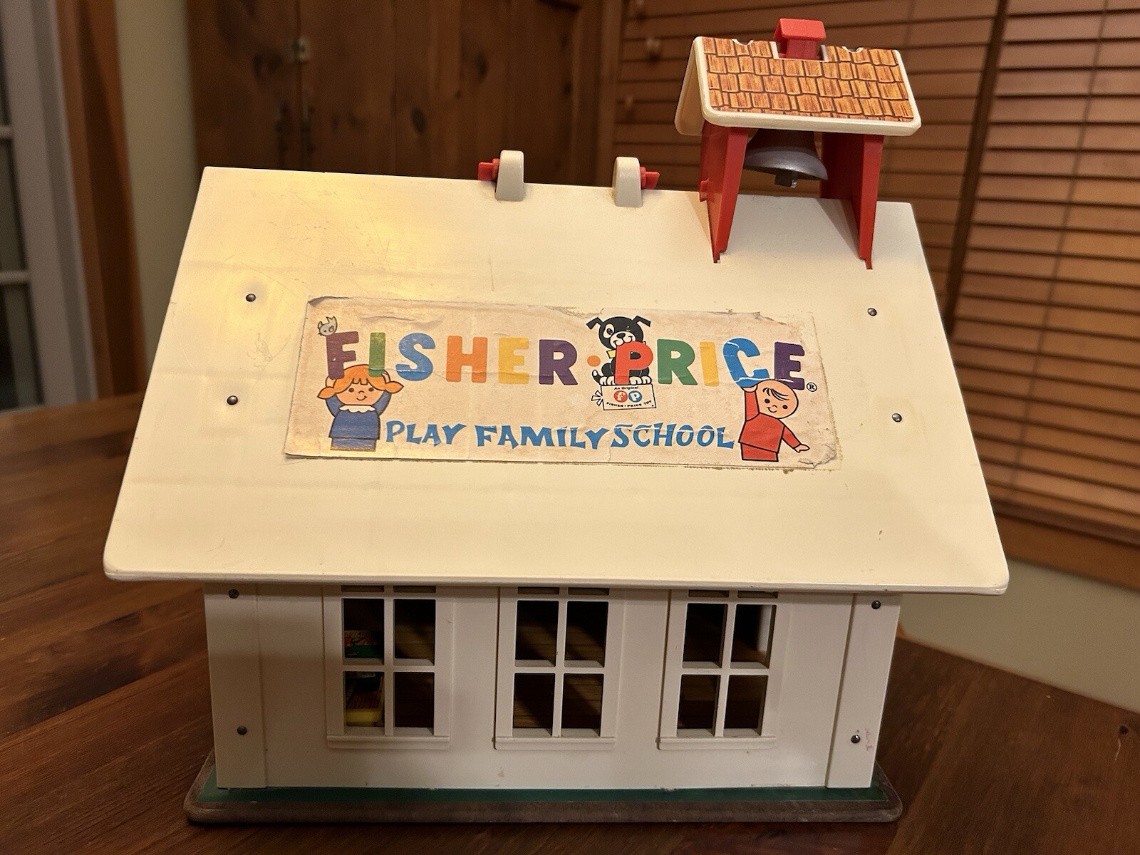 Fisher Price 1971 Vintage Little People School House #925 W/Bus And Accessories.