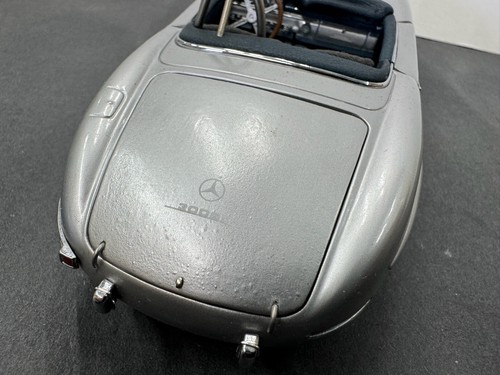 CMC 1957 Mercedes Benz 300 SLS Spezialversion SL VON 1/24 CAR DIECAST W/BOX - Picture 10 of 14