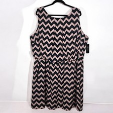 SLNY Dress Womens Plus Size 24W Black Pink Chevron Elastic Waist Knee Length NWT