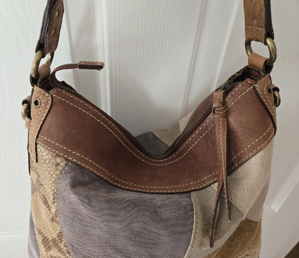 Bolso Hobo Slouchy de Gamuza Fossil Cuero Patchwork Extra Grande Marrón Gris Foto 4 de 4