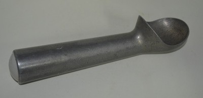 Vintage Retired The Pampered Chef Ice Cream Scoop Liquid Filled Handle Aluminum