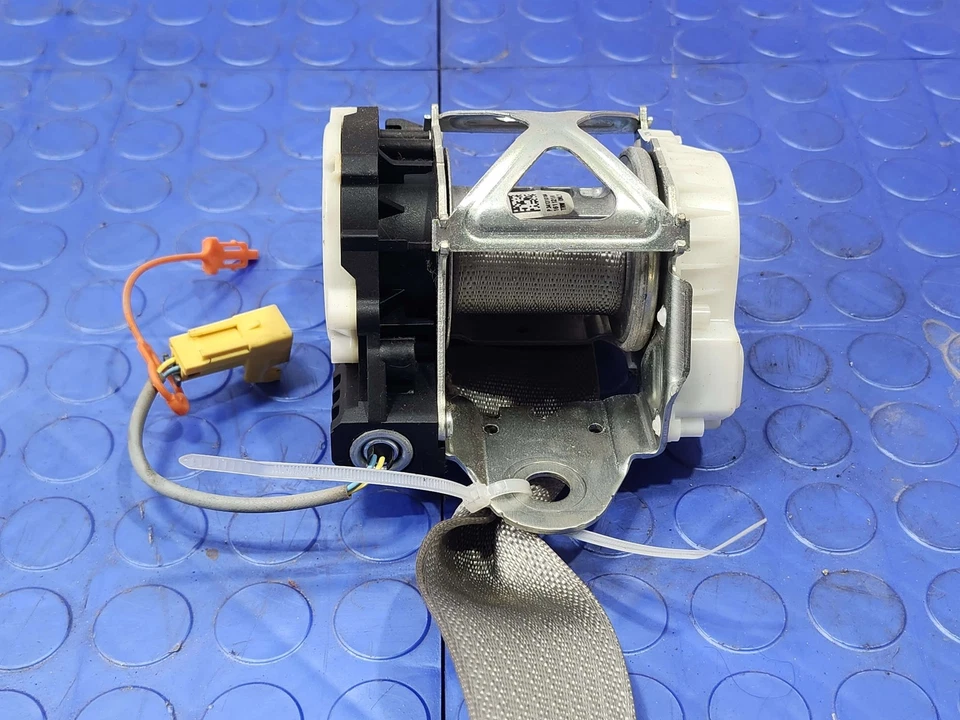 11-12 GMC Yukon cinturón de seguridad delantero retractor lado derecho pasajero gris OEM 19260184 Foto 4 de 4