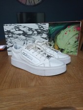 Adidas Sleek Series Size 7 Womens Trainers