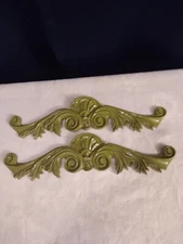 Set Of 2 Pediment Embellished Wall Hanging Decor Resin 3.7"Hx17.5"L Green Silver