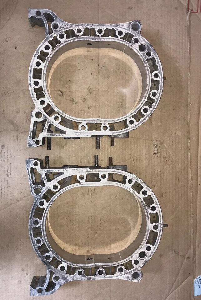 Carcasas de rotor de motor Mazda R100 10a Cosmo RX3 Foto 2 de 4