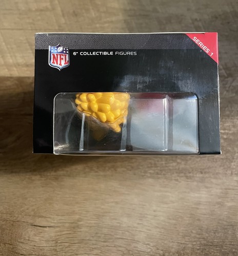 Patrick Mahomes KC Chiefs NFL Game Changers 6" Figure Yellow Chase Variant Rare - Picture 4 of 7