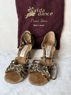 Aida  Women's Latin/Rhythm Karina 070E Dance Shoes Size 23 EUC