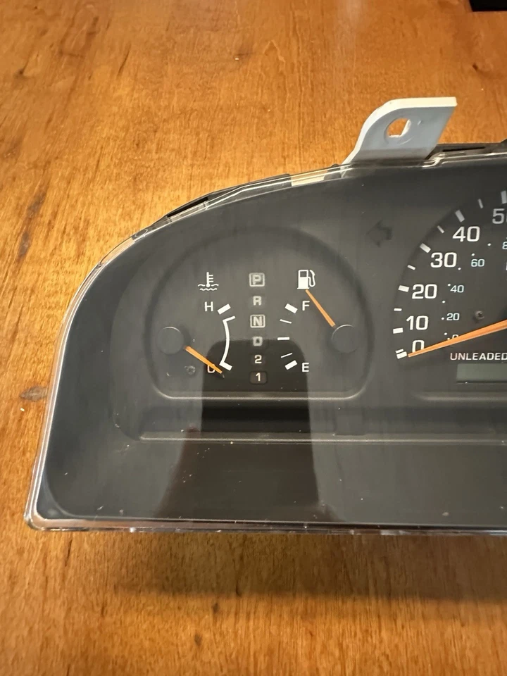 Cuadro de instrumentos Nissan Frontier 1998-1999 OEM K11631-3S500 Foto 2 de 4