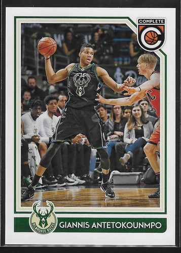 2016-17 Panini complet Giannis Antetokounmpo #14 - Photo 1/2