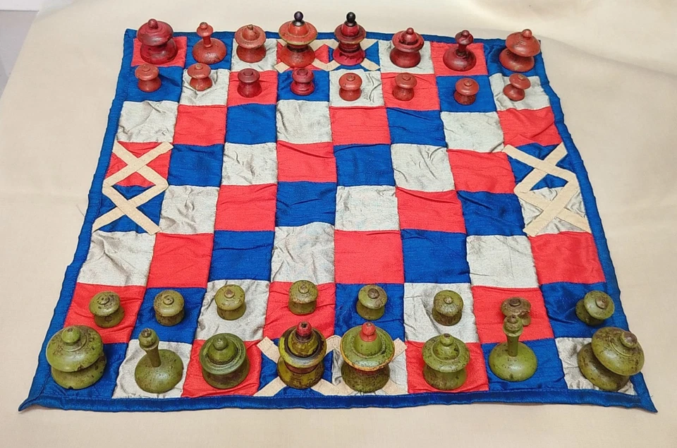 Vintage Indian Cloth base Game Chess with 32 piece Wooden Dices Collectible. - Image 2 of 4