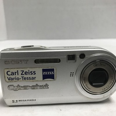 Sony Cybershot DSC-P100 5.1 MP Compact Digital Camera Silver