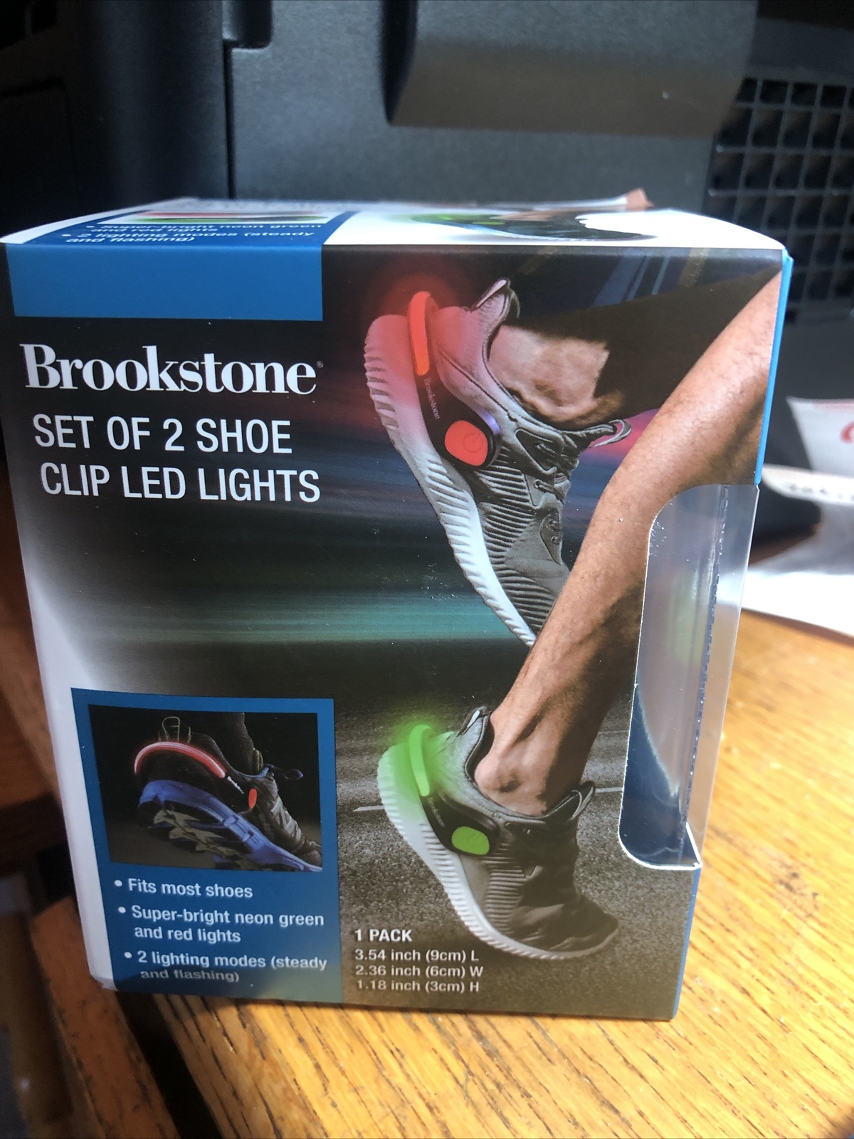 Brookstone Shoe Clip LED Lights Set of 2 Securely Hooks Onto Shoes