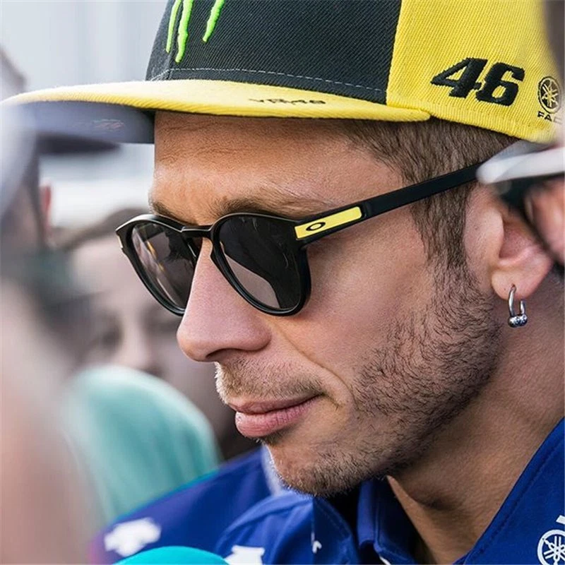 オークリー フロッグスキン バレンティーノ ロッシ シグネチャー VR 46