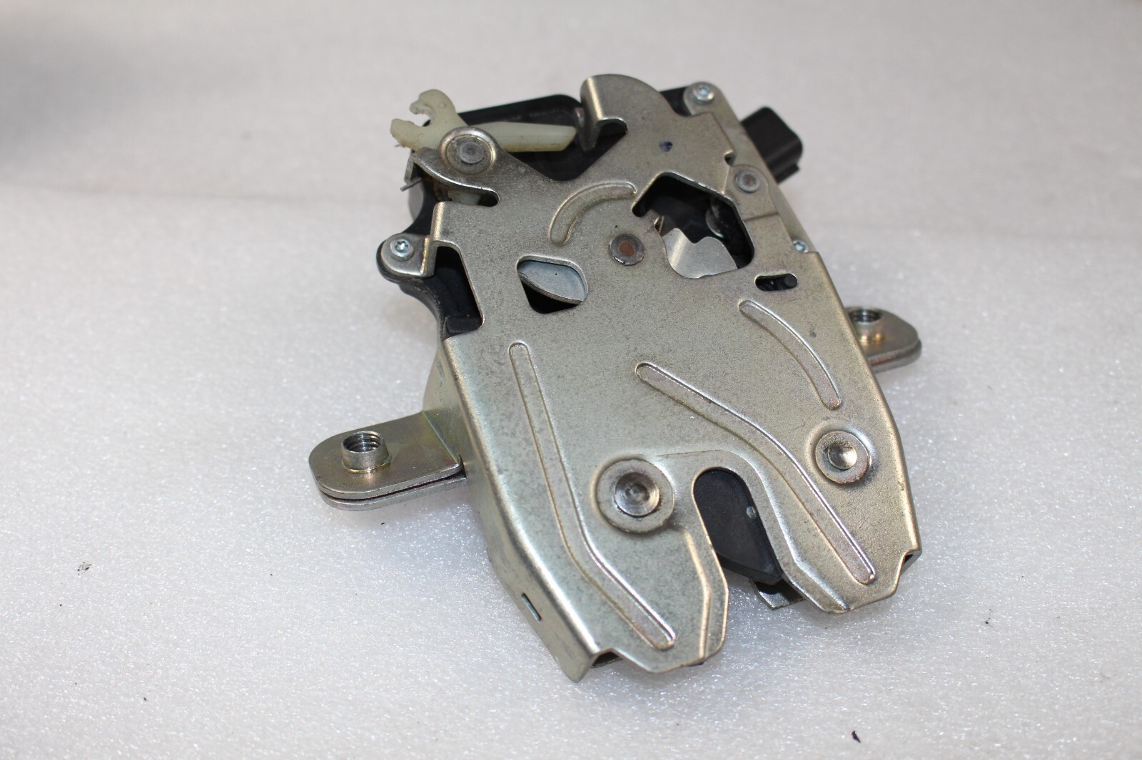 Mclaren MP4-12C, Front Trunk Lock/Latch, Used, P/N 11A0057CP