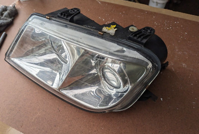 PROTON IMPIAN LEFT N/S PASSENGER HEADLIGHT PW850833**