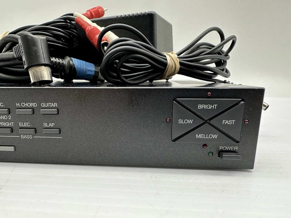 Yamaha EMT-10 AWM Sound Expander Good Pre Owned Shape - Image 3 of 4