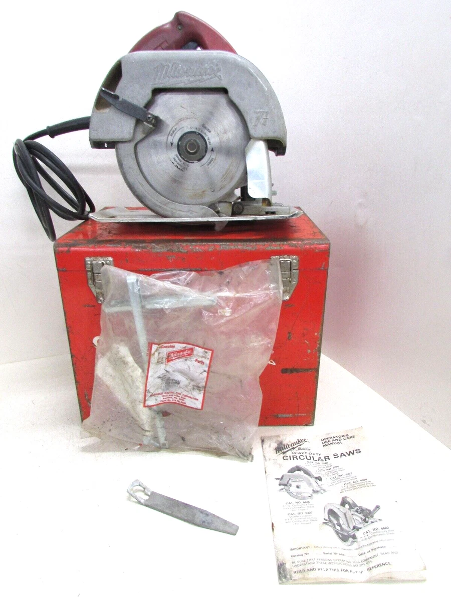 Milwaukee circular saw clearance with case