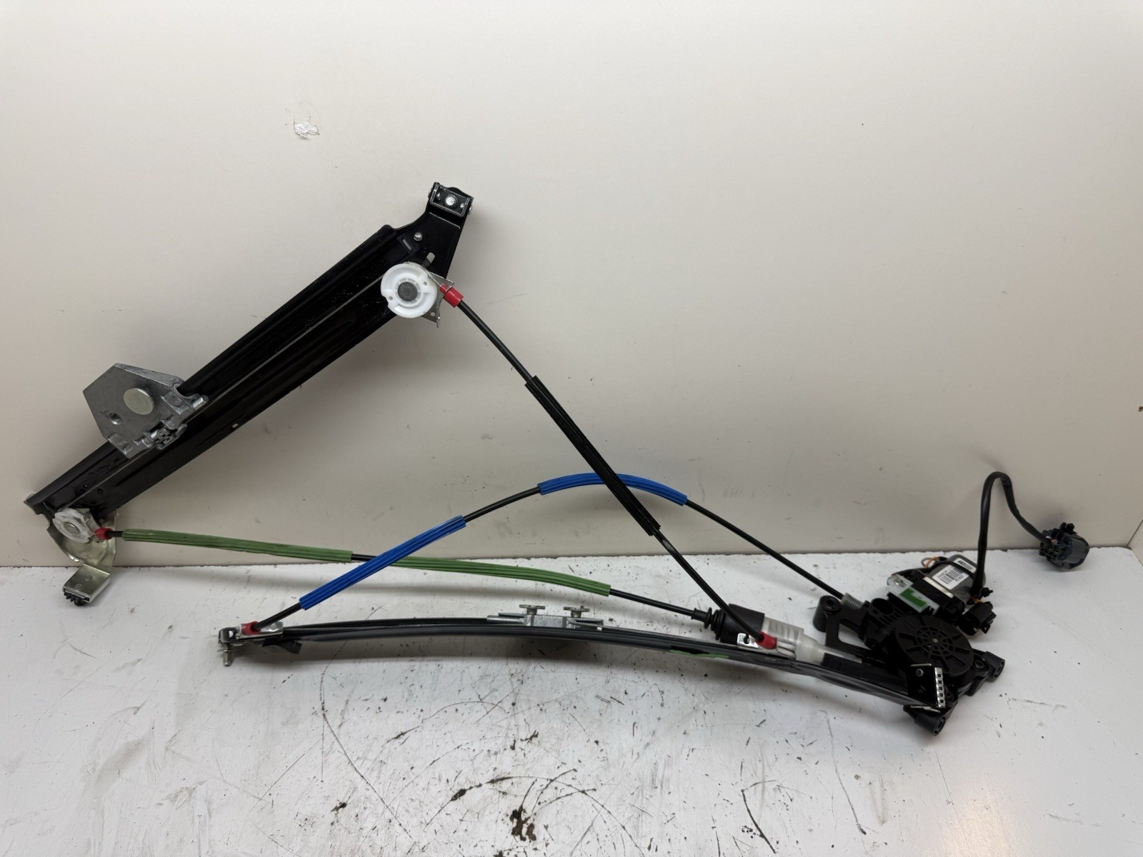 2010-2019 Aston Martin Rapide Front Left Window Regulator AD43F23201AC OEM 4461