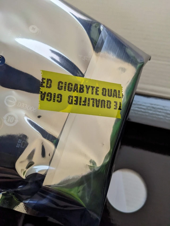 GeForce GT 730 2GB 64-bit DDR3, GV-N730D3-2GI REV3.0 Graphic Cards - Image 3 of 4