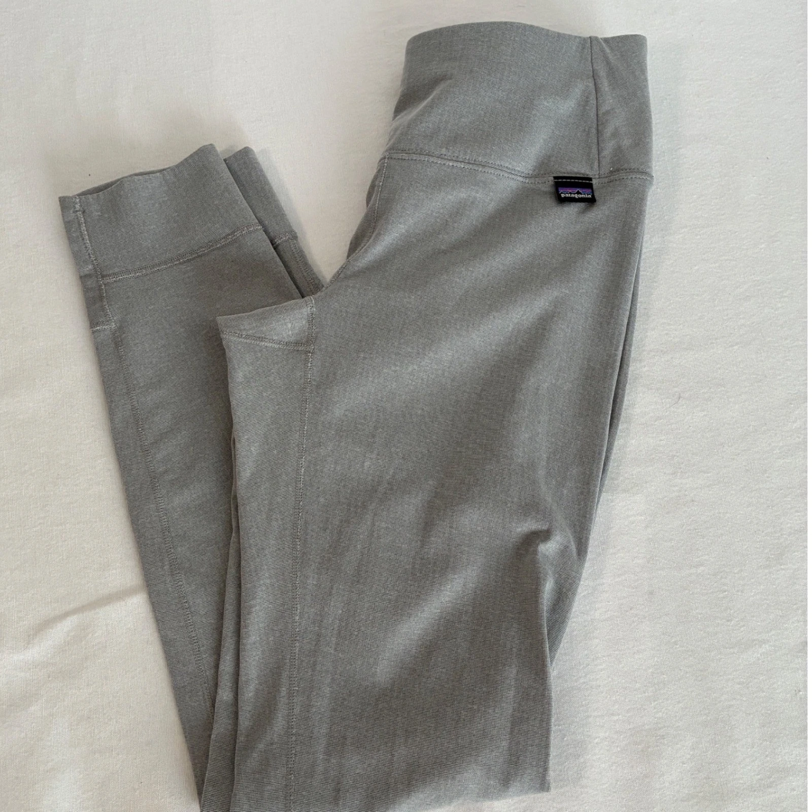 Patagonia Capilene Midweight Baselayer Bottoms Women XS Gray Polartec Leggings