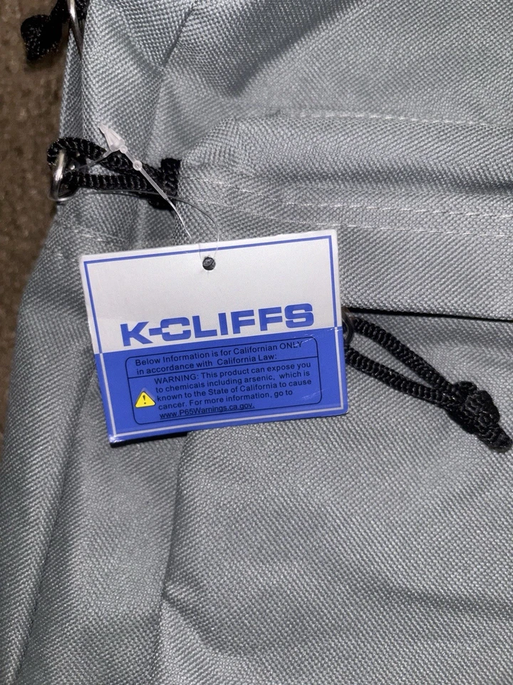 Mochila de nailon gris con detalles negros Foto 3 de 4