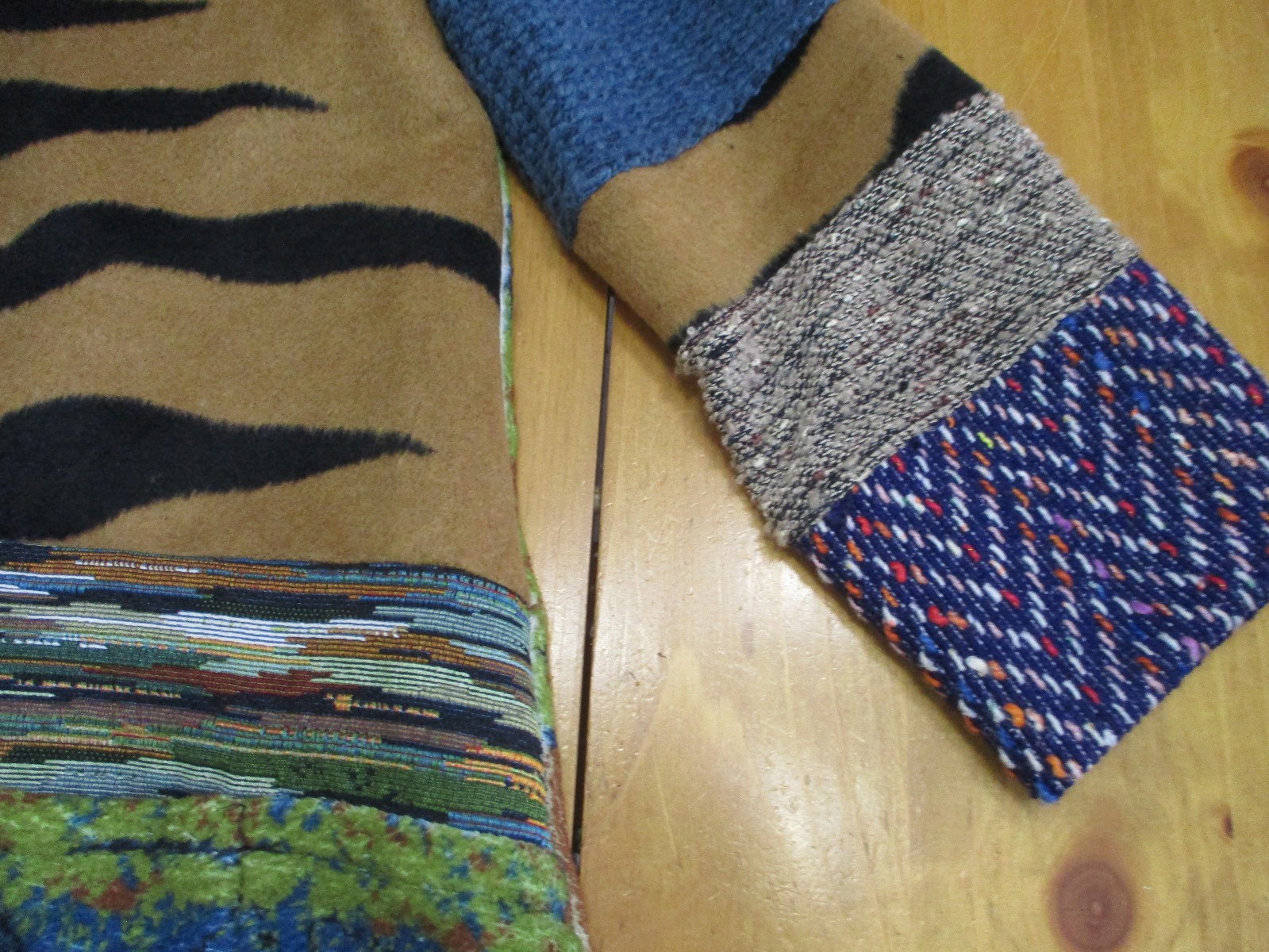 Ali Miles Oversized Artsy Patchwork Design Sweate… - image 8