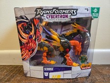 Transformers Hasbro Cybertron 2005 Scourge Ul...