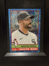 2025 Topps Heritage Baseball Martin Perez #576 Blue Sparkle Chicago White Sox