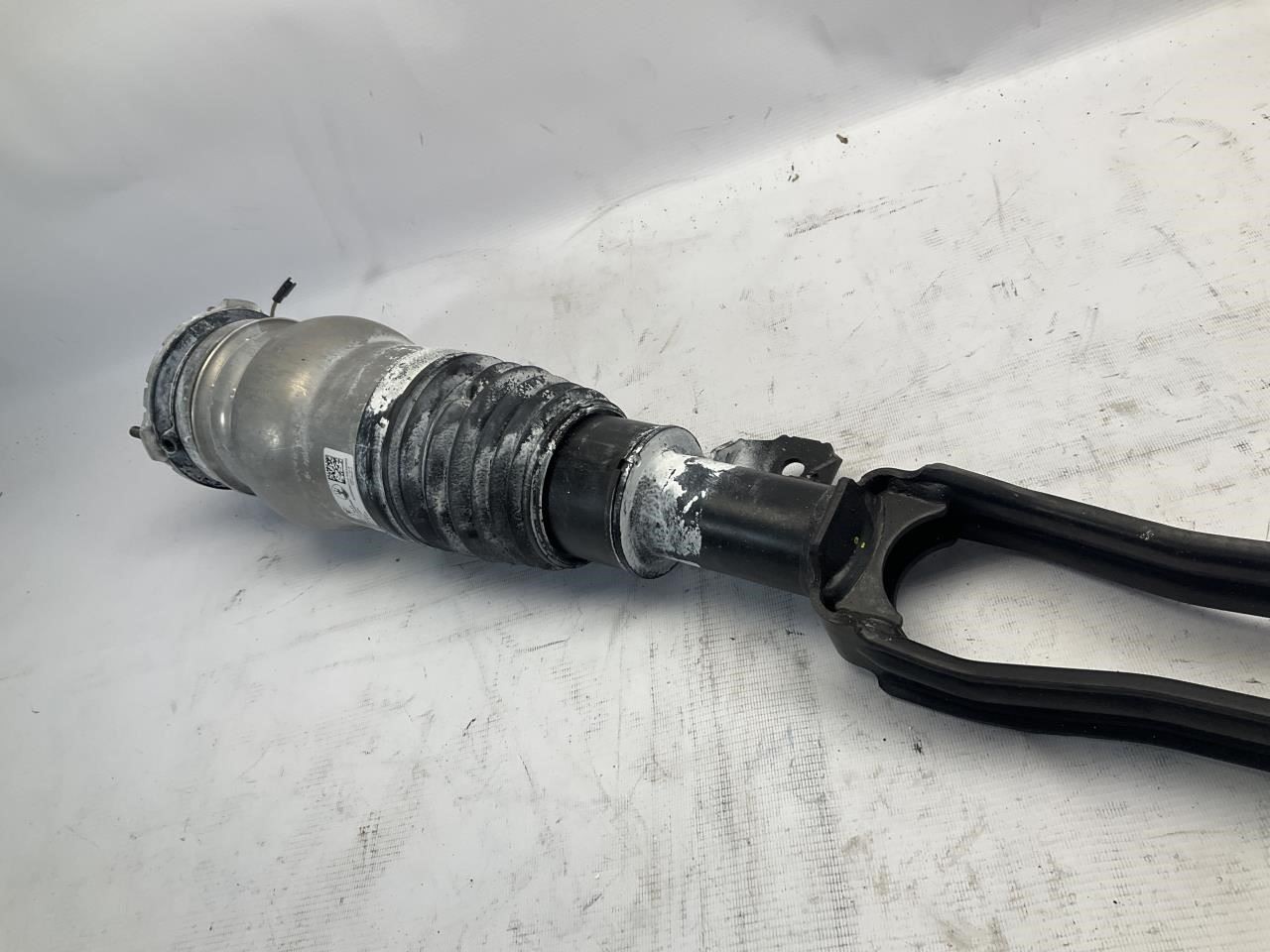 23-24 Maserati Grecale Front Right Passenger Strut Shock Absorber Q
