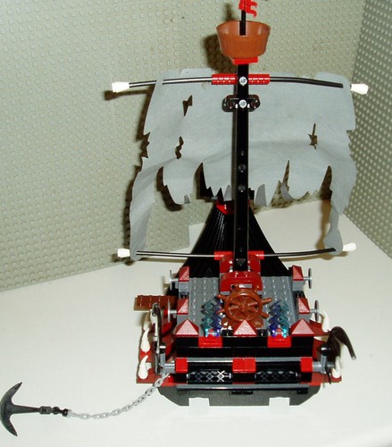 lego fantasy era - skeleton ship attack- set 7029 from 2007