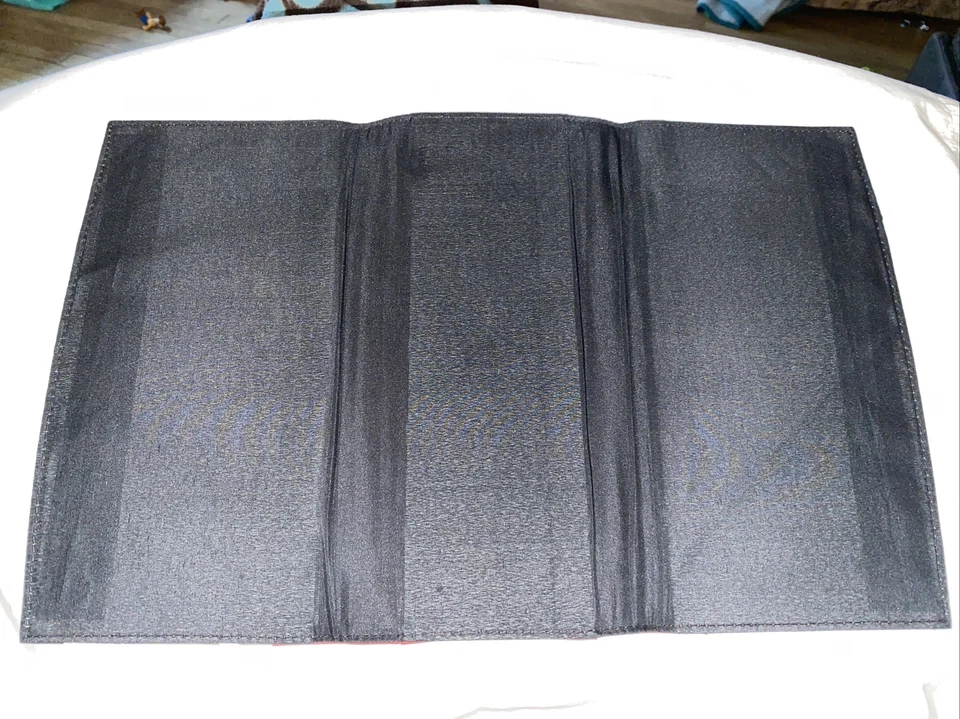 Estampado de vaca Miche Classic Shell rojo, crema, marrón Foto 4 de 4