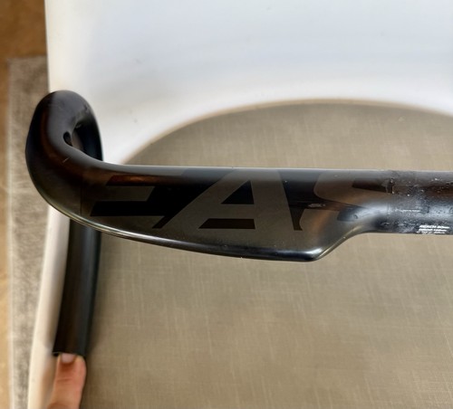 Easton EC70 Aero Carbon Handle Bar, 40cm, 31.8mm, Flat Top Aero Bar - Picture 6 of 15