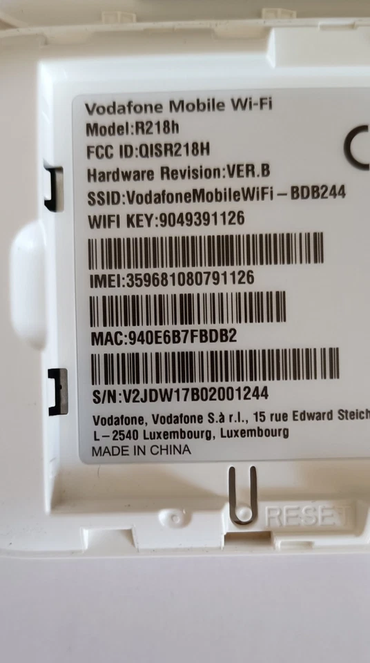 Vodafone R218h Huawei Mobile Wi-Fi 4G 150Mbps Hotspot Wireless Router Modem... - Immagine 4 di 4