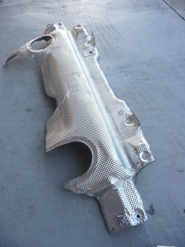 2014-2015 Audi R8 Floor Pan Heat Shield 420825613G OEM A1