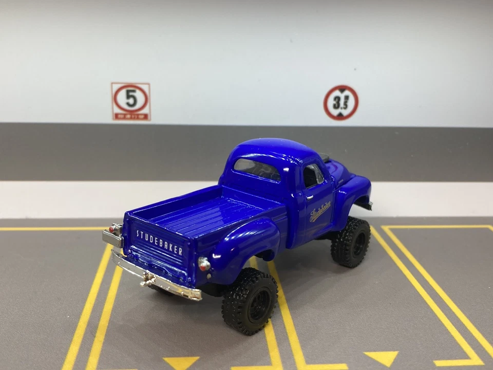 Studebaker Lifted 4x4 Pickup Truck 1/64 Diecast Custom Off Road M2 Machines - Image 2 of 4