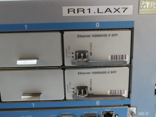 Juniper Networks M10i Router, 100BASE-X SFP, Juniper PWR-M10i-M7i-DC-S - Picture 2 of 8