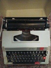 Superdelux Typewriter thumbnail