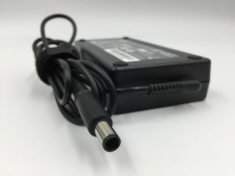 GENUINO LITE-ON 20V 8.5A 170W para base Elgato Thunderbolt 3 PA-1171-72 Foto 2 de 4