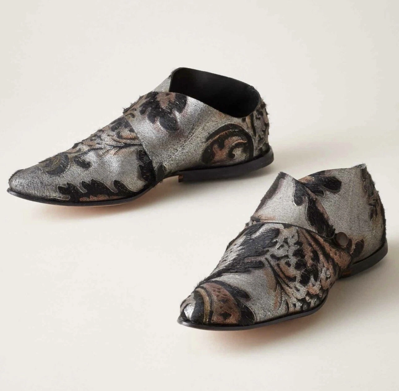 Cydwoq "Serafina" leather shoes. Size 38(7.5-8) And 41(10). NEW in box!
Opens in a new window or tab
