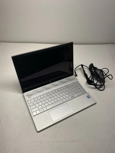 HP Pavilion 15-cs1063cl 15.6 Touch i5-8265U 8 GB Ram 120 GB SSD Windows 10 Home - Imagen 1 de 8