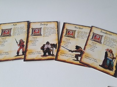 HERO QUEST MB SPIELE Charakterkarten Heroen Barbar Alb Zwerg Zauberer 4er Set