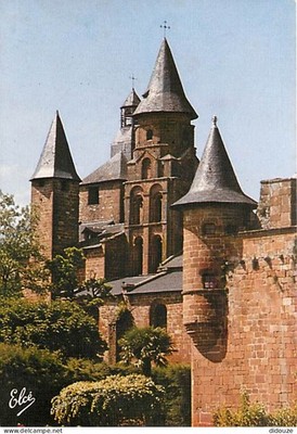 Postkarte - 19 - Collonges la Rouge - Les Tours de l'Eglise - CPM - siehe Sca
