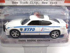 GREENLIGHT HOT PURSUIT - NYPD NEW YORK CITY 2009 DODGE CHARGER POLICE CAR