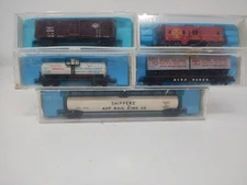 N-Scale Rolling Stock Model Train cars, Atlas, Lot of Five. Tank, Box, Piggyback