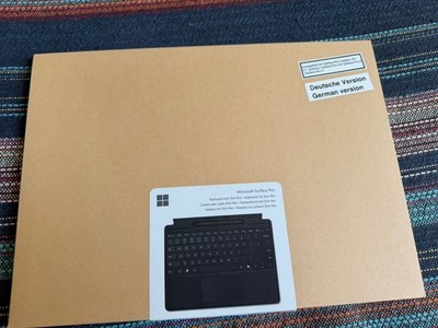 [Neu] Microsoft Surface Pro Keyboard mit Surface Slim Pen [Schwarz] 