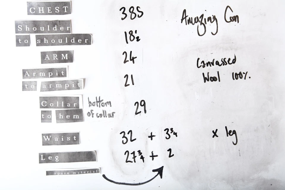 Huntsman & Sons Savile Row suit  38S 32W 28L navy dotted stripe working cuff - Image 2 of 4